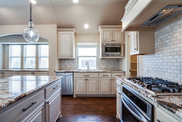 1813 Chadwick Lane, Forney, TX 75126