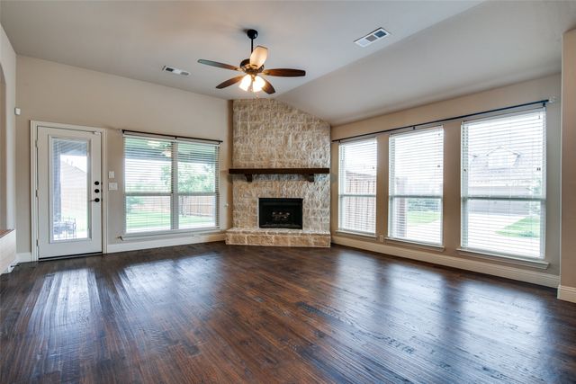 1813 Chadwick Lane, Forney, TX 75126