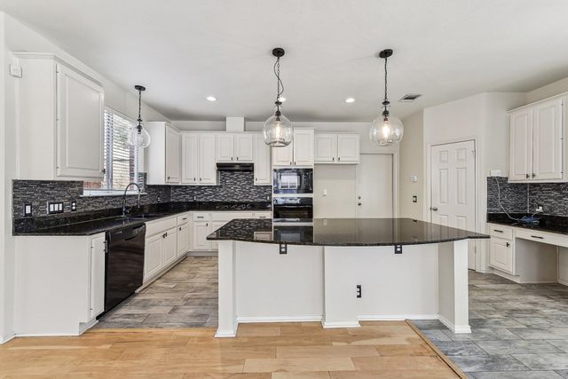 3998 Lord Byron CIR, Round Rock, TX 78664
