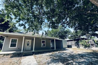 302 W Armstrong, Comanche, TX 76442
