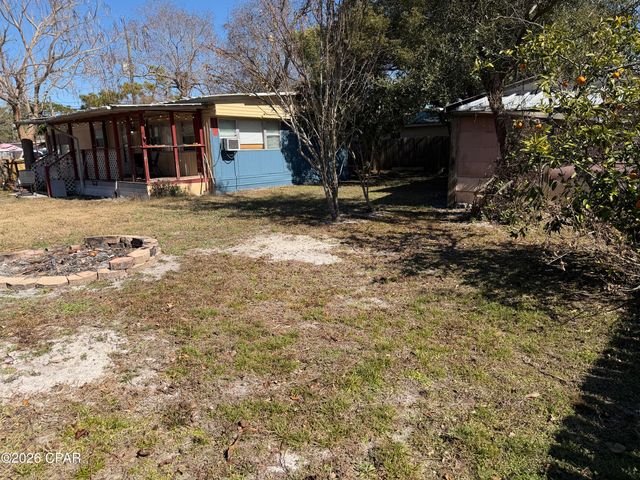 8607 Estrella Street, Panama City, FL 32408