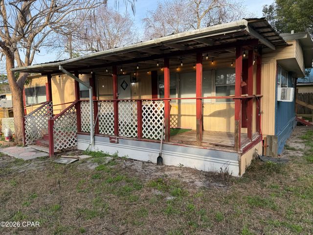 8607 Estrella Street, Panama City, FL 32408