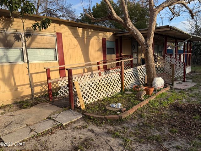 8607 Estrella Street, Panama City, FL 32408