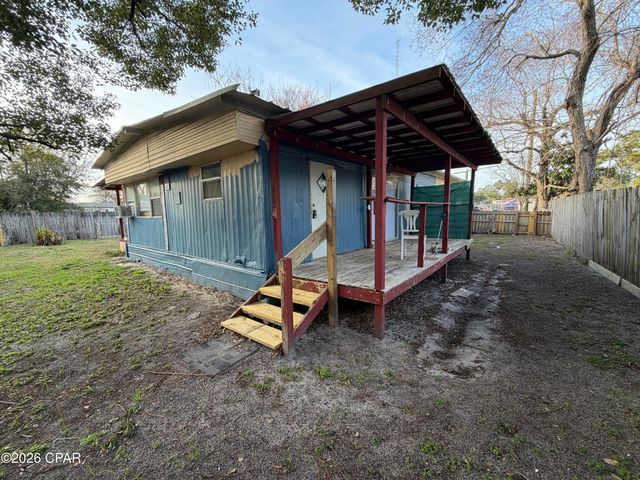 8607 Estrella Street, Panama City, FL 32408