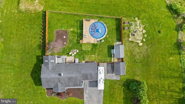 241 WILLOW MILL PARK RD, Mechanicsburg, PA 17050