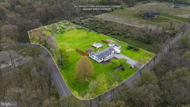 241 WILLOW MILL PARK RD, Mechanicsburg, PA 17050
