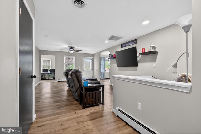 241 WILLOW MILL PARK RD, Mechanicsburg, PA 17050