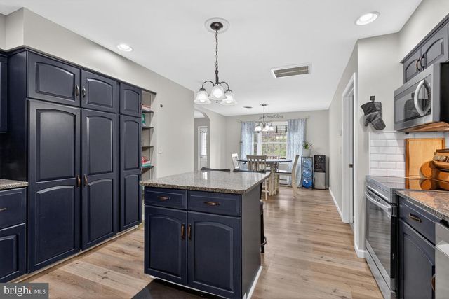 241 WILLOW MILL PARK RD, Mechanicsburg, PA 17050