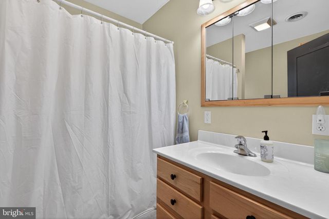 241 WILLOW MILL PARK RD, Mechanicsburg, PA 17050