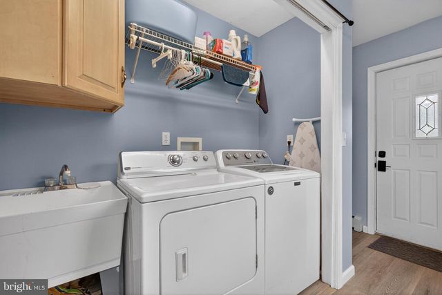 241 WILLOW MILL PARK RD, Mechanicsburg, PA 17050