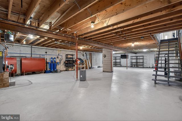 241 WILLOW MILL PARK RD, Mechanicsburg, PA 17050