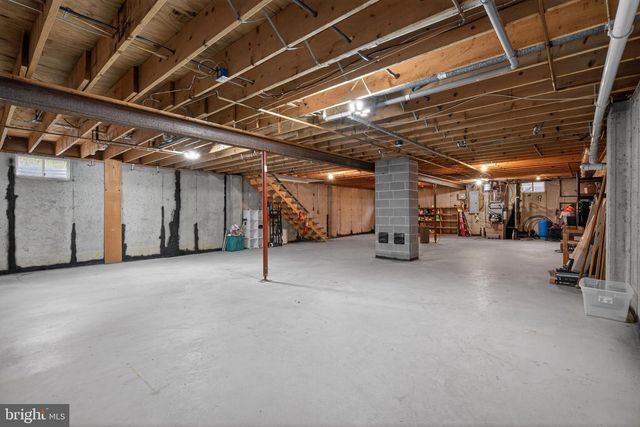 241 WILLOW MILL PARK RD, Mechanicsburg, PA 17050