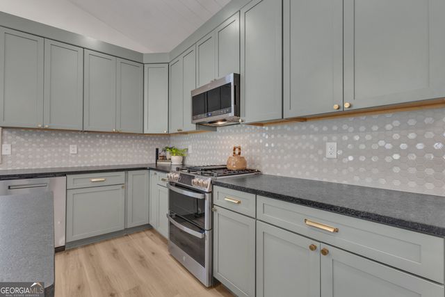 65 Tipperary Trail, Sharpsburg, GA 30277