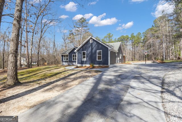 65 Tipperary Trail, Sharpsburg, GA 30277