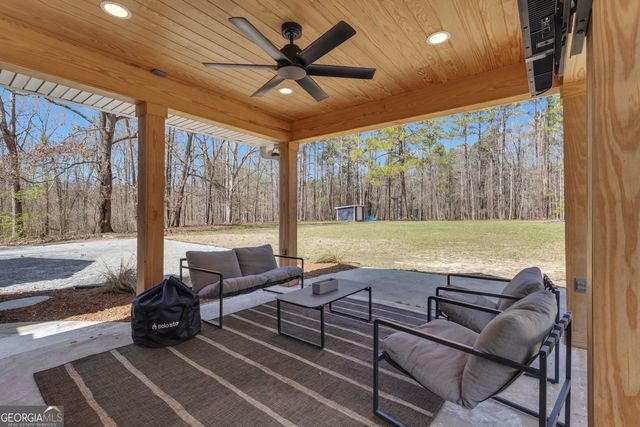 65 Tipperary Trail, Sharpsburg, GA 30277