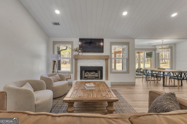 65 Tipperary Trail, Sharpsburg, GA 30277