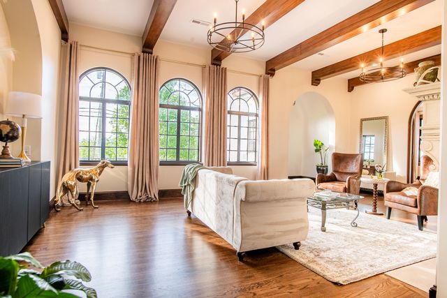 458 S Crest Road, Chattanooga, TN 37404