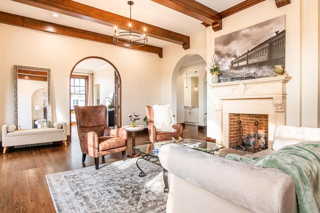 458 S Crest Road, Chattanooga, TN 37404
