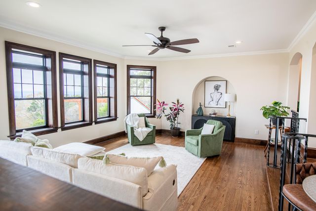 458 S Crest Road, Chattanooga, TN 37404