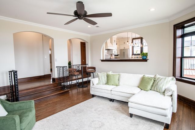 458 S Crest Road, Chattanooga, TN 37404