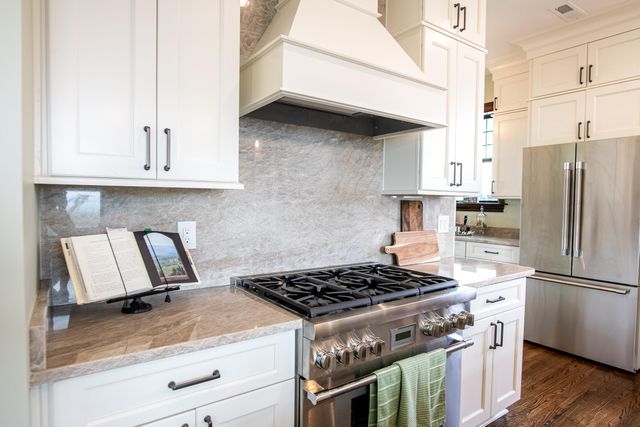 458 S Crest Road, Chattanooga, TN 37404