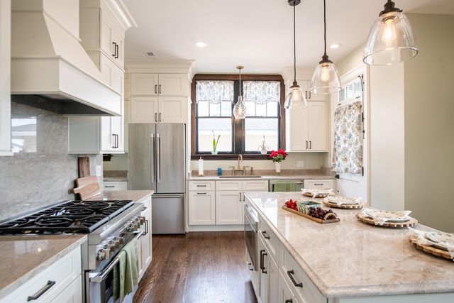 458 S Crest Road, Chattanooga, TN 37404