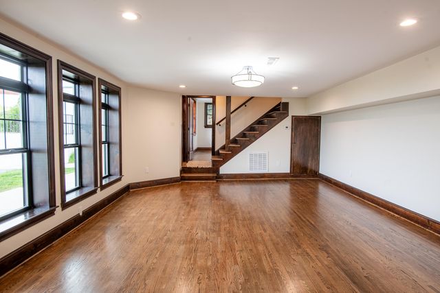458 S Crest Road, Chattanooga, TN 37404