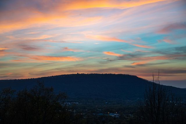 458 S Crest Road, Chattanooga, TN 37404