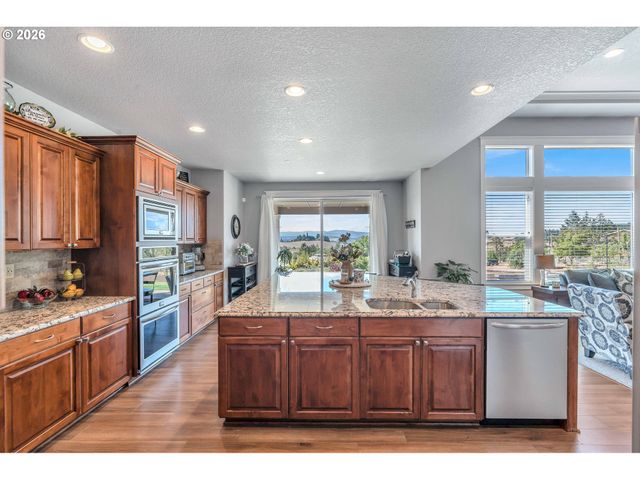 13790 Sw LAMBERT Ln, Gaston, OR 97119