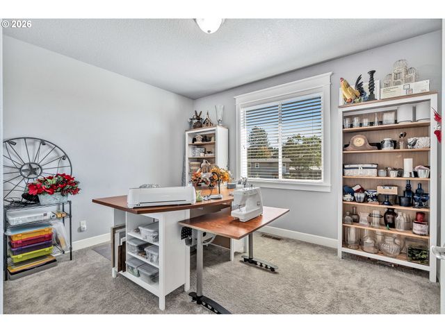 13790 Sw LAMBERT Ln, Gaston, OR 97119