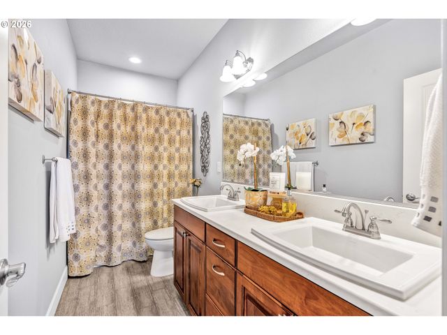 13790 Sw LAMBERT Ln, Gaston, OR 97119