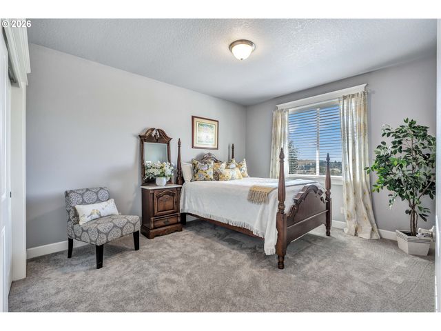 13790 Sw LAMBERT Ln, Gaston, OR 97119