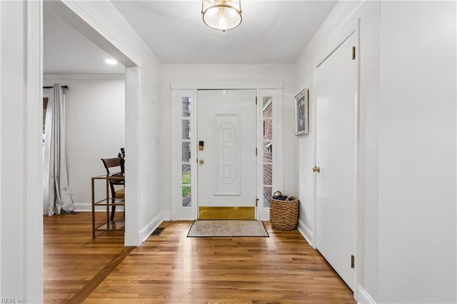709 Village Green PW, Newport News, VA 23602