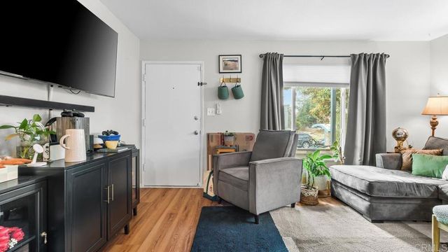 6001 3-5 Horton Dr, La Mesa, CA 91942