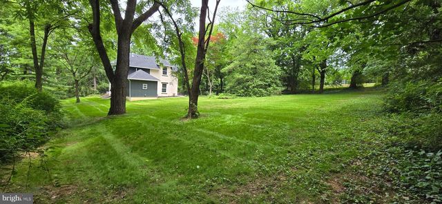 1300 GRANTLEY RD, York, PA 17403