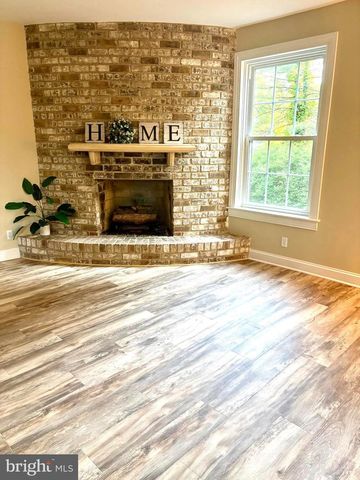 1300 GRANTLEY RD, York, PA 17403