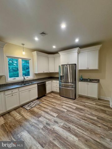 1300 GRANTLEY RD, York, PA 17403