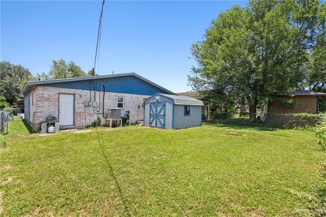 905 W Bowe Street, Pharr, TX 78577