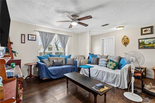 905 W Bowe Street, Pharr, TX 78577