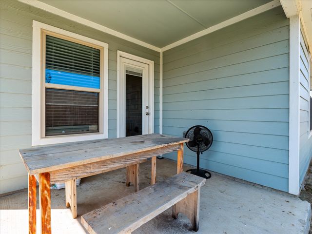 740 Amelia Court, Pilot Point, TX 76258