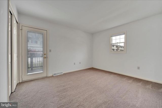 2098 WALNUT ST, Lebanon, PA 17042