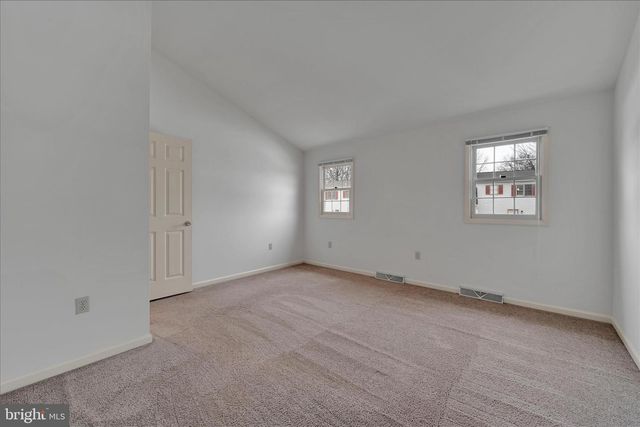 2098 WALNUT ST, Lebanon, PA 17042