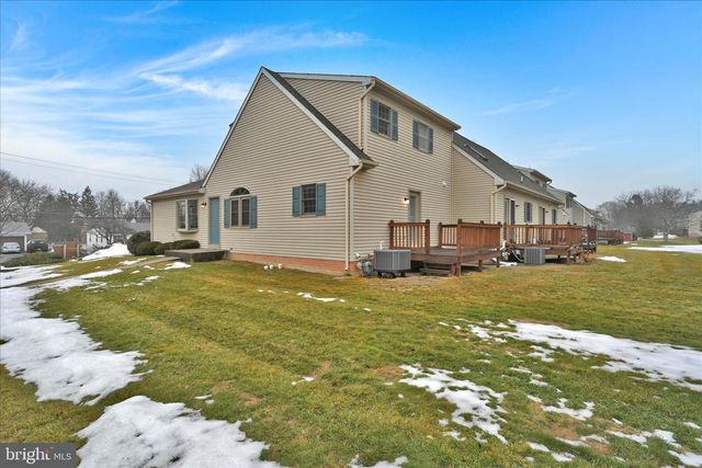 2098 WALNUT ST, Lebanon, PA 17042