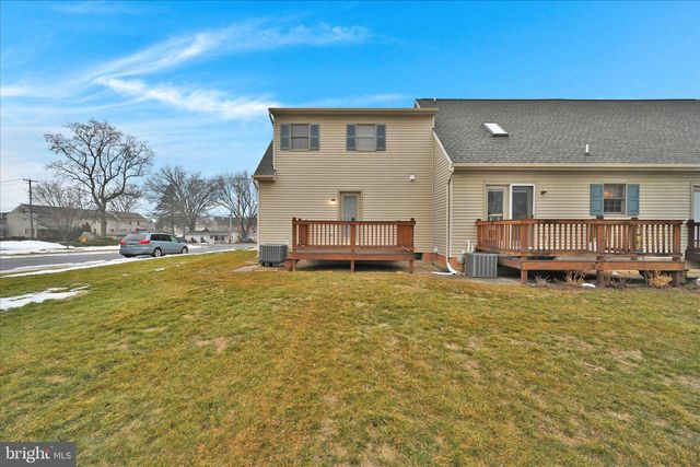 2098 WALNUT ST, Lebanon, PA 17042