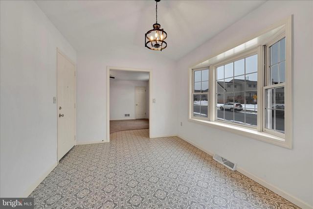 2098 WALNUT ST, Lebanon, PA 17042