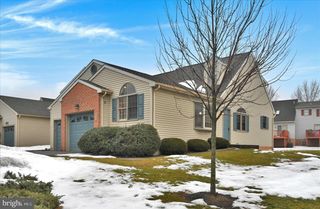 2098 WALNUT ST, Lebanon, PA 17042