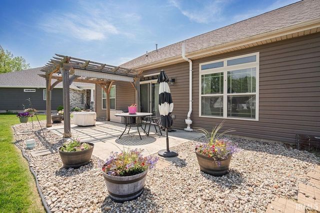 1736 POND VIEW Drive, Kokomo, IN 46902