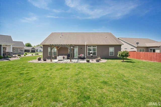 1736 POND VIEW Drive, Kokomo, IN 46902