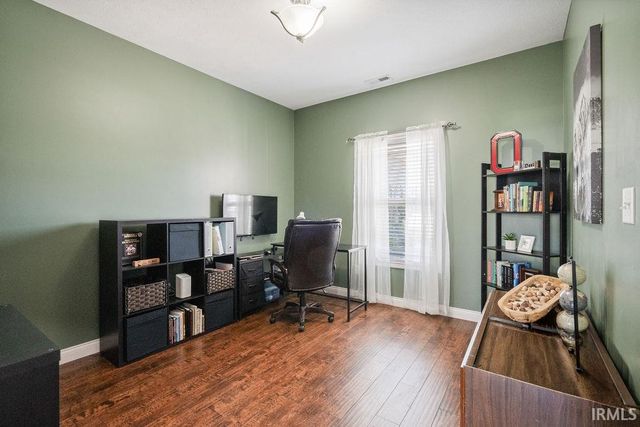1736 POND VIEW Drive, Kokomo, IN 46902