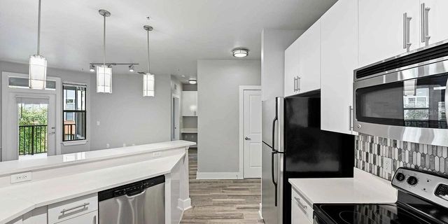 776-1 N ORANGE AVENUE 1, Orlando, FL 32801